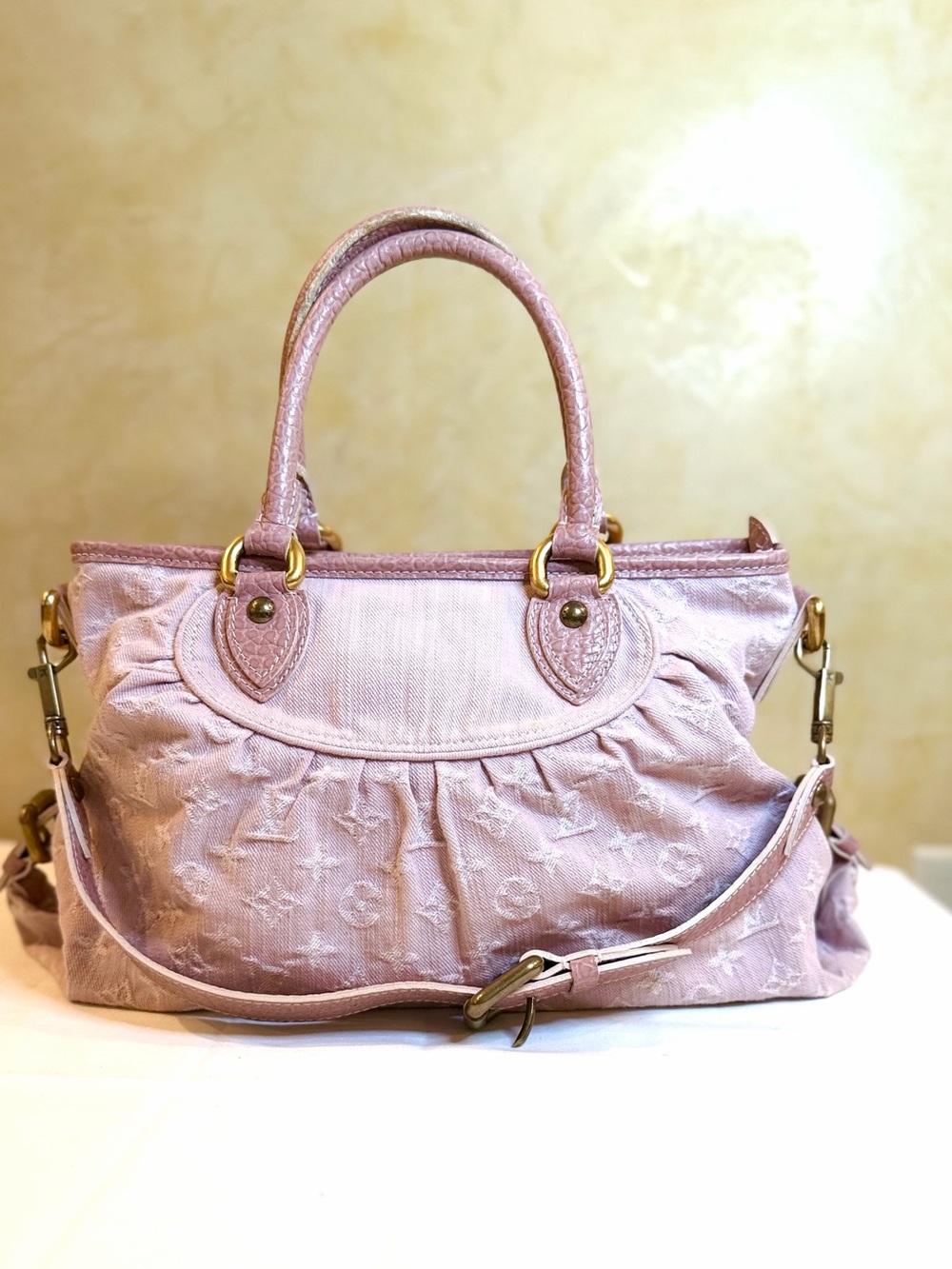 Louis Vuitton Monogram Denim Neo Cabby MM rose